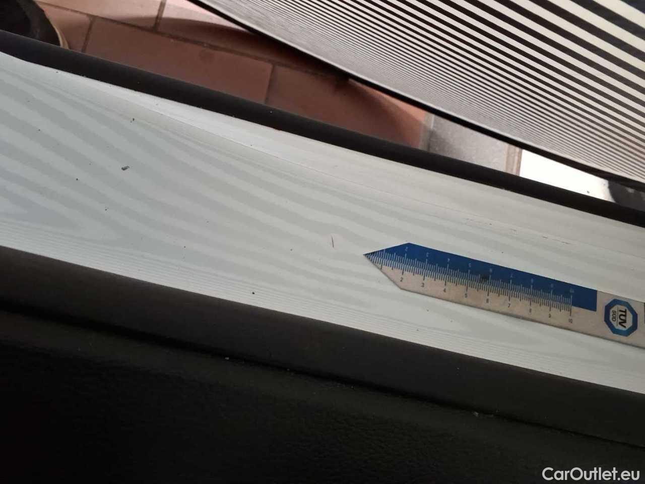 Ford  Mondeo Turnier 2.0 EcoBlue Aut. Titanium Automatic Diesel  9 #72