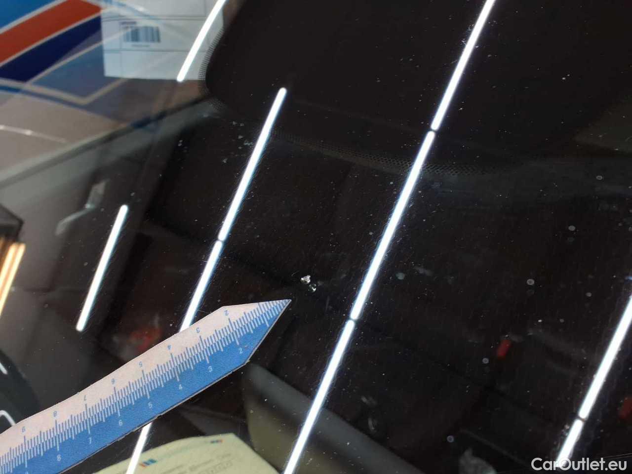 Ford  Focus Turnier 1.5 EcoBlue Start-Stopp-System Aut. ST-LINE Automatic Diesel  2 #60