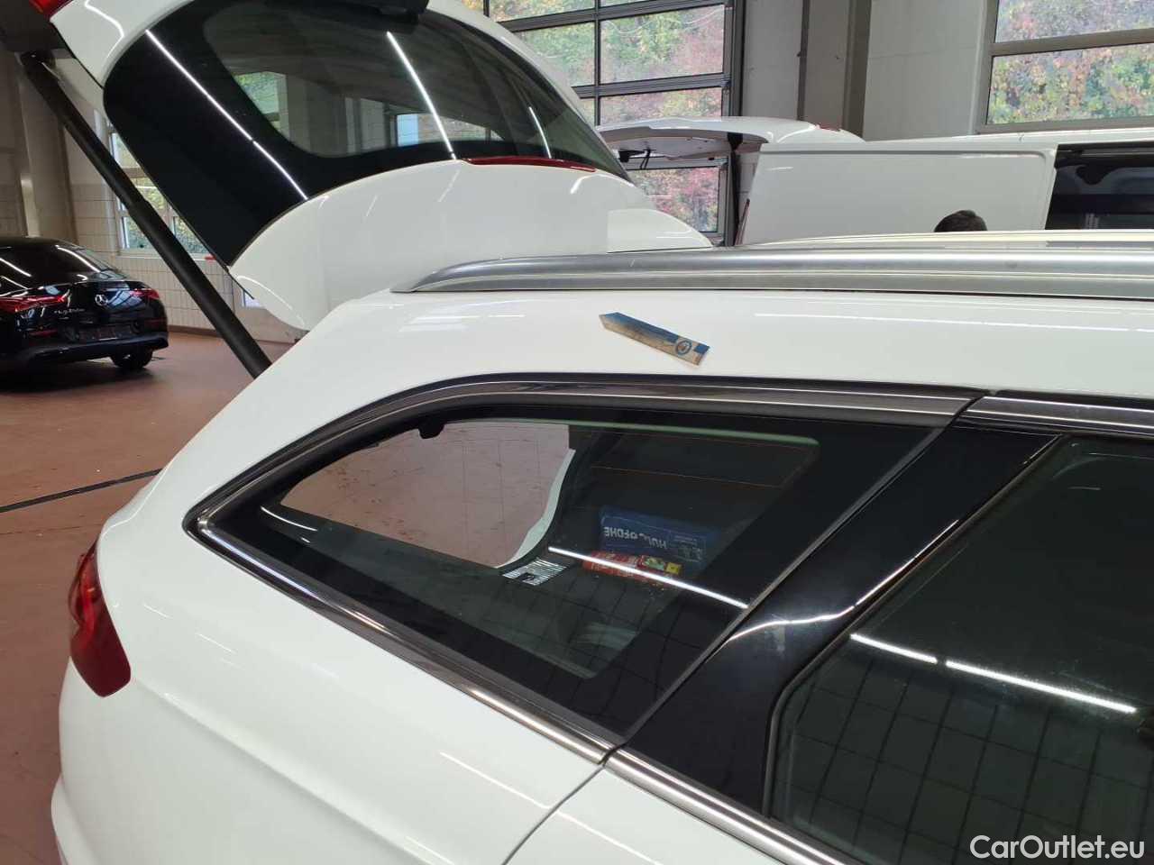 Ford  Mondeo Turnier 2.0 EcoBlue Aut. Titanium Automatic Diesel  9 #53