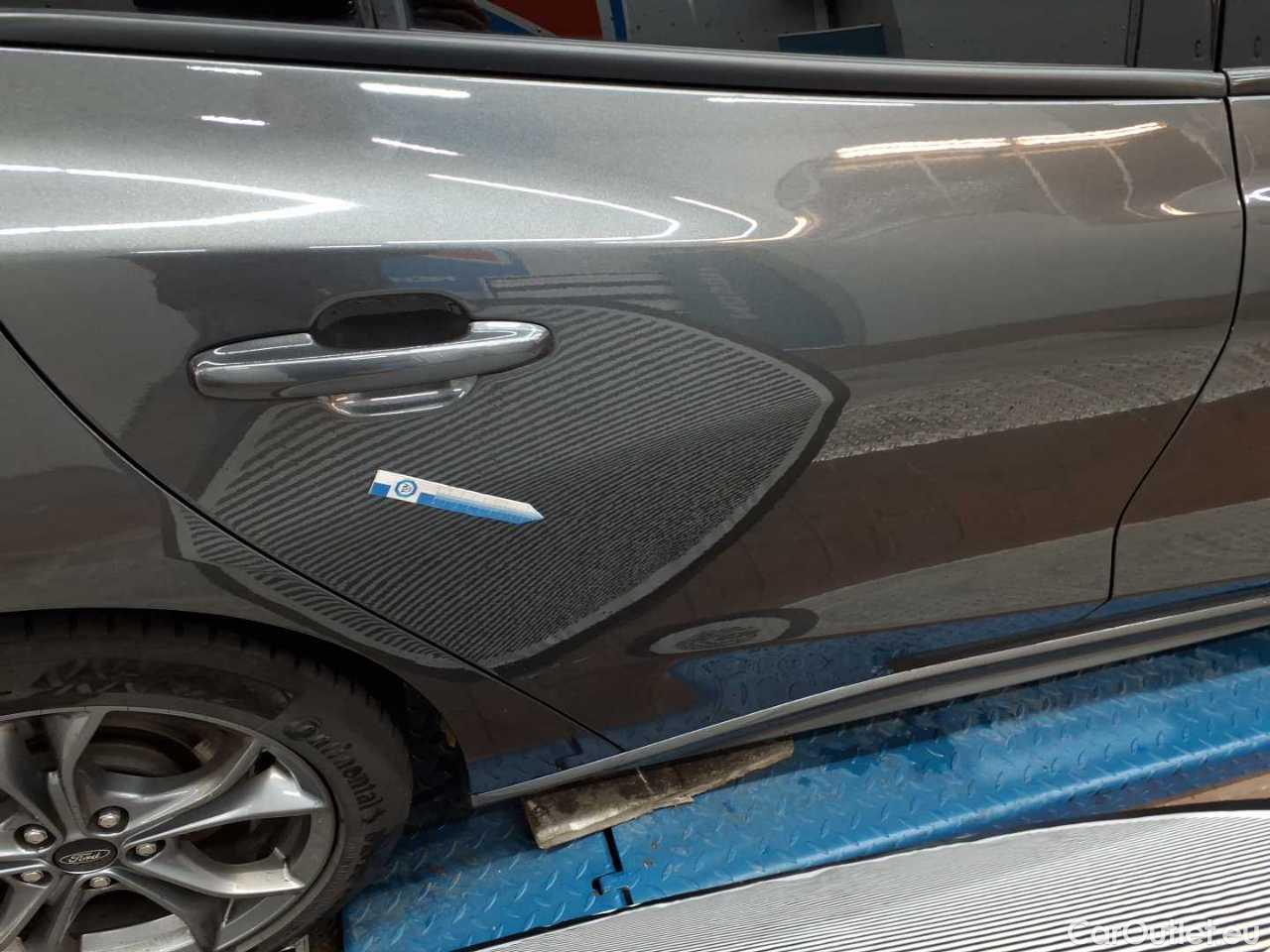 Ford  Focus Turnier 1.5 EcoBlue Start-Stopp-System Aut. ST-LINE Automatic Diesel  2 #39