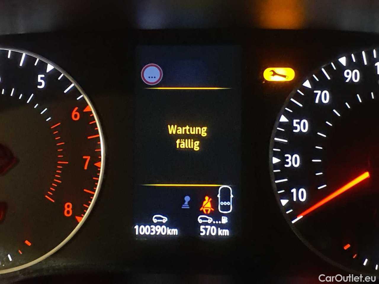 Renault  Clio TCe 90 Experience Manual Petrol  6 #33