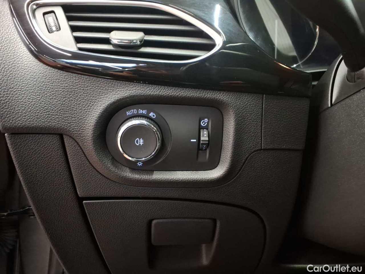 Opel  Astra 1.5 D Start/Stop Sports Tourer Automatik Business Elegance Automatic Diesel  11 #14