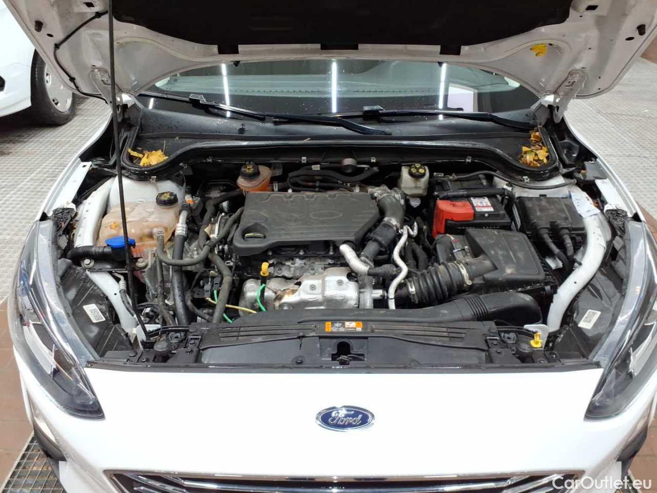 Ford  Focus Turnier 1.5 EcoBlue Start-Stopp-System TITANIUM Manual Diesel  10 #21