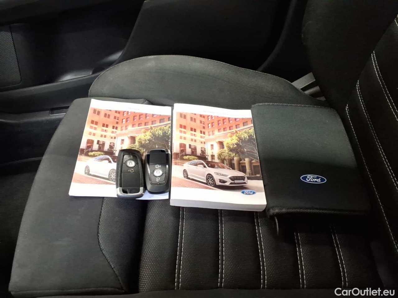 Ford  Mondeo Turnier 2.0 EcoBlue Aut. Titanium Automatic Diesel  9 #33