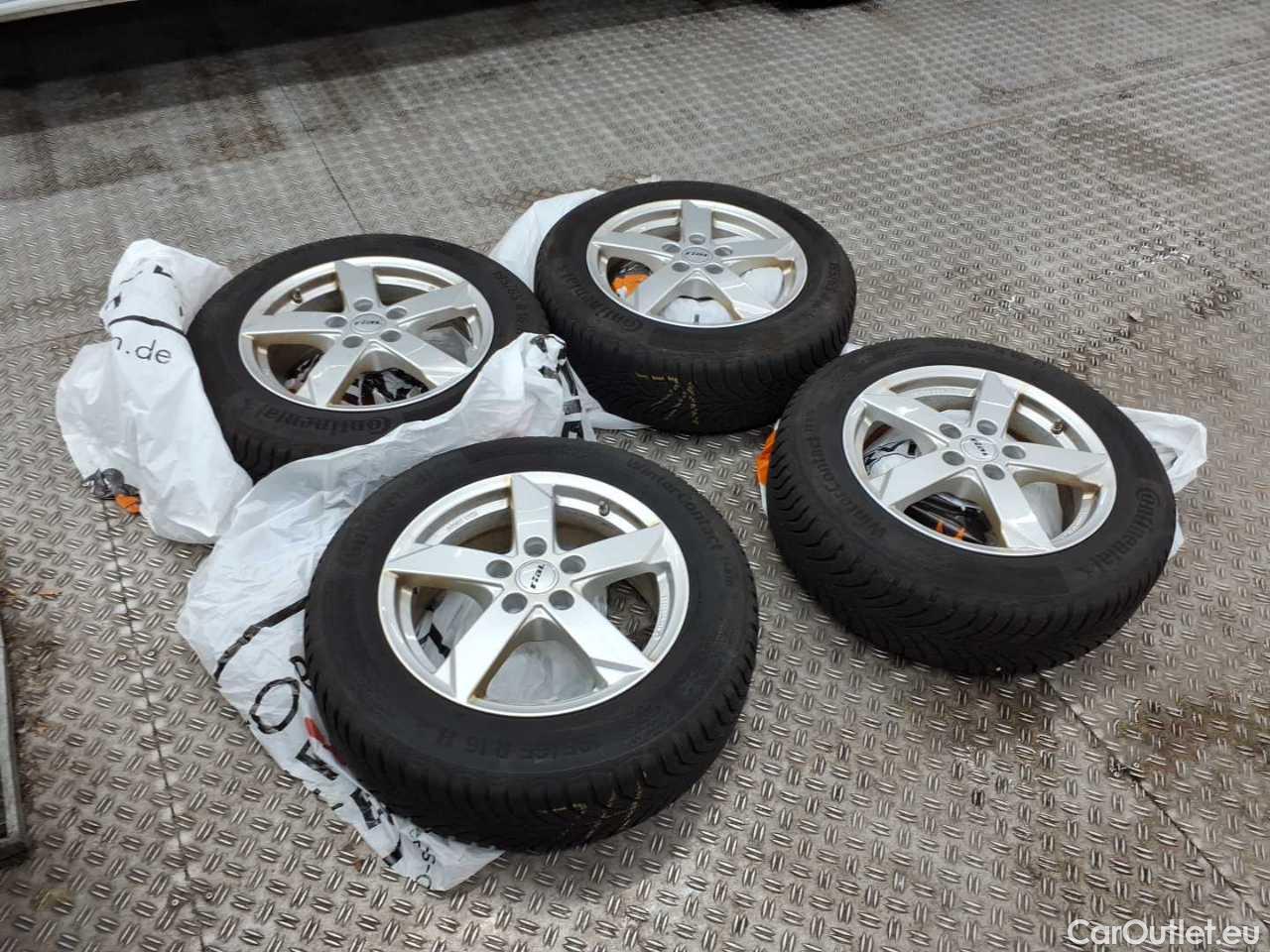 Ford  Focus Turnier 1.5 EcoBlue Start-Stopp-System TITANIUM Manual Diesel  10 #12