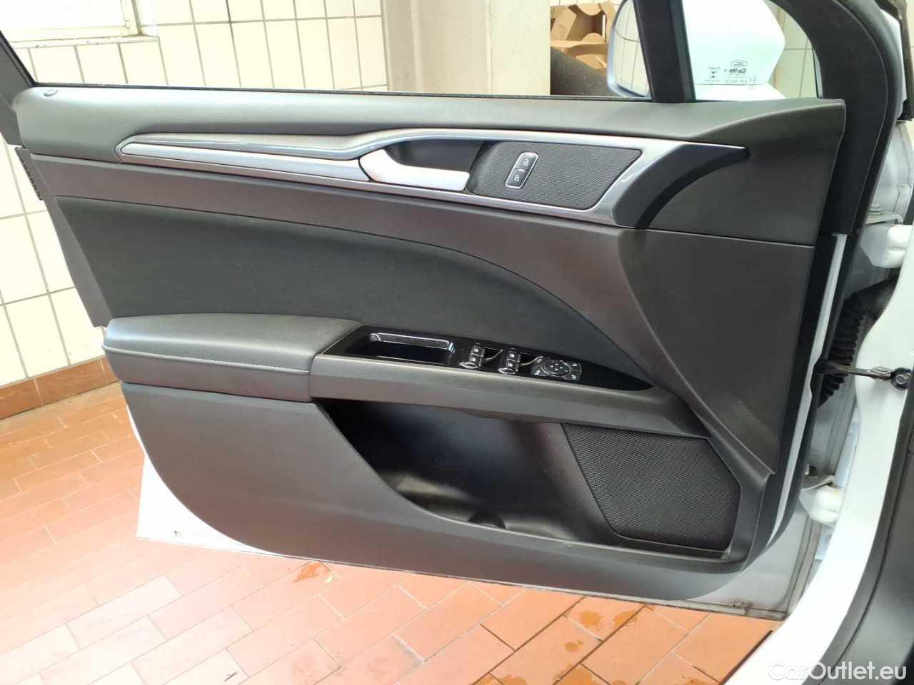 Ford  Mondeo Turnier 2.0 EcoBlue Aut. Titanium Automatic Diesel  9 #14