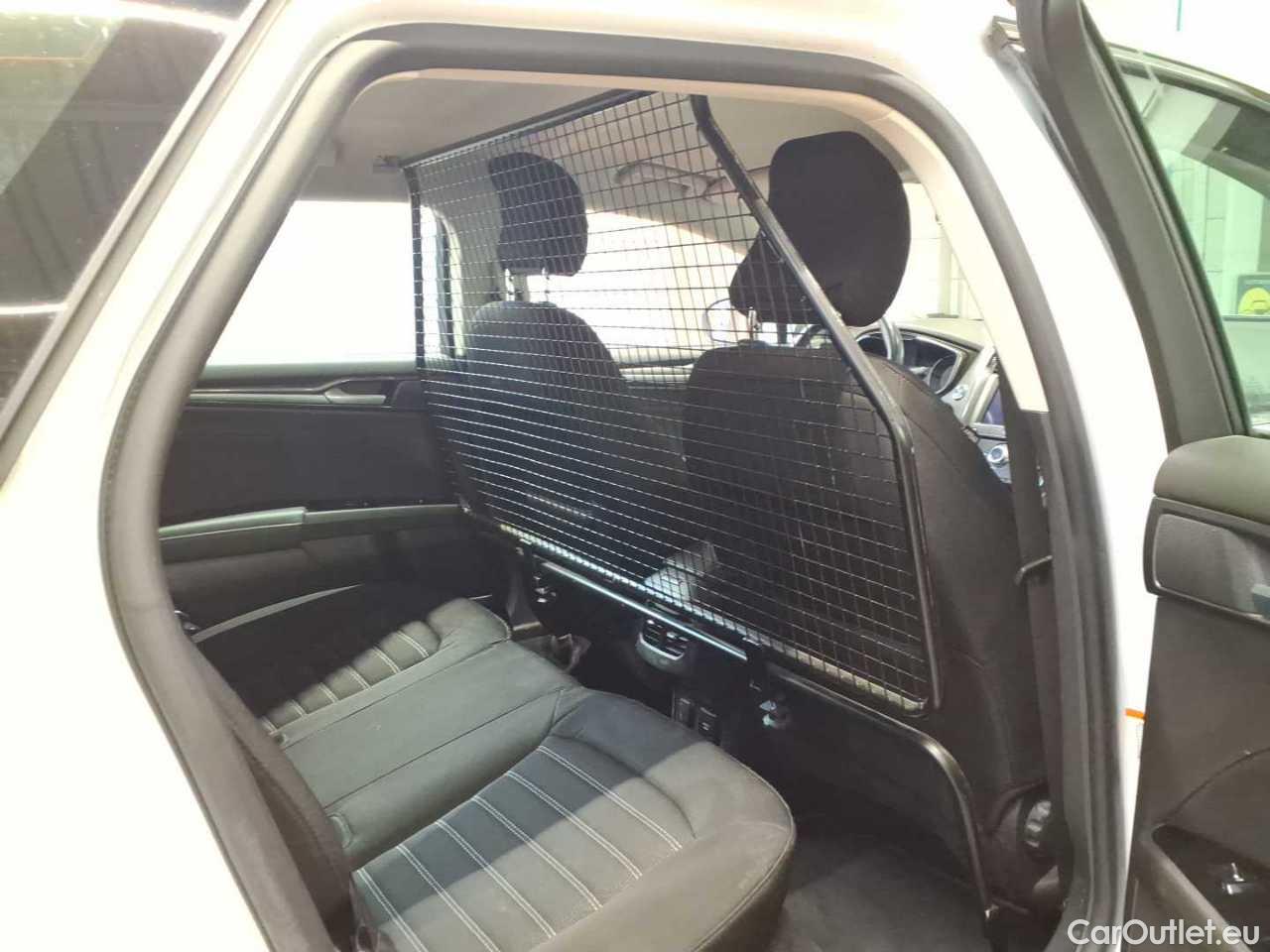 Ford  Mondeo Turnier 2.0 EcoBlue Aut. Titanium Automatic Diesel  9 #26