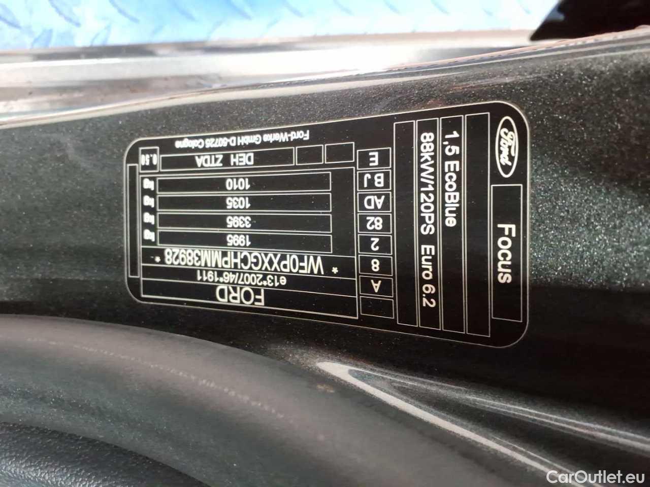 Ford  Focus Turnier 1.5 EcoBlue Start-Stopp-System Aut. ST-LINE Automatic Diesel  2 #11