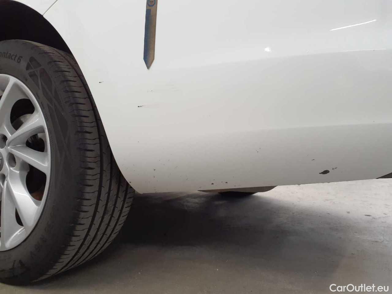 Opel  Astra 1.5 D Start/Stop Sports Tourer Business Edition Manual Diesel  4 #32