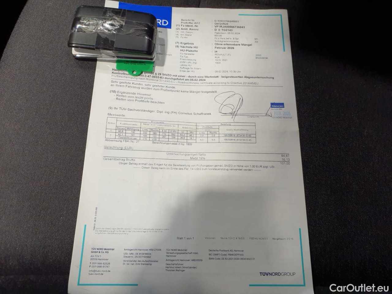 Renault  Clio TCe 90 Experience Manual Petrol  6 #27