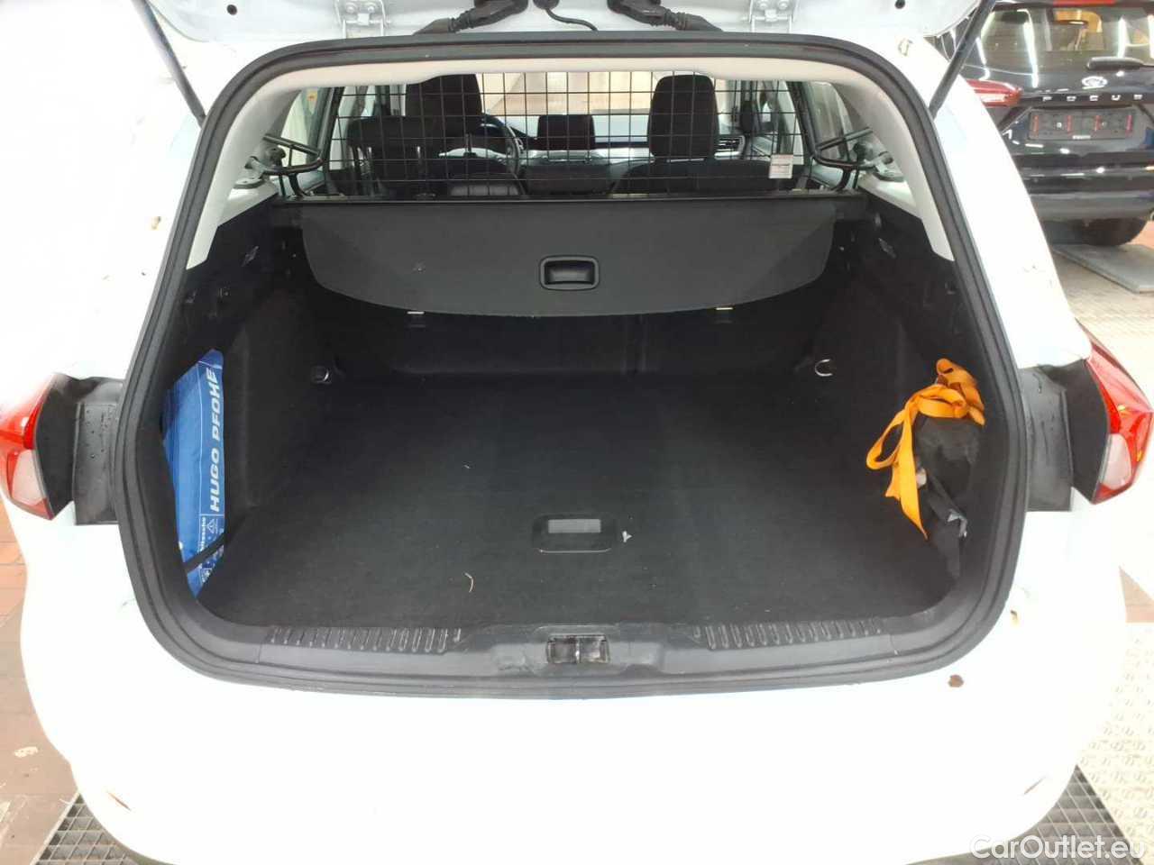 Ford  Focus Turnier 1.5 EcoBlue Start-Stopp-System TITANIUM Manual Diesel  10 #5