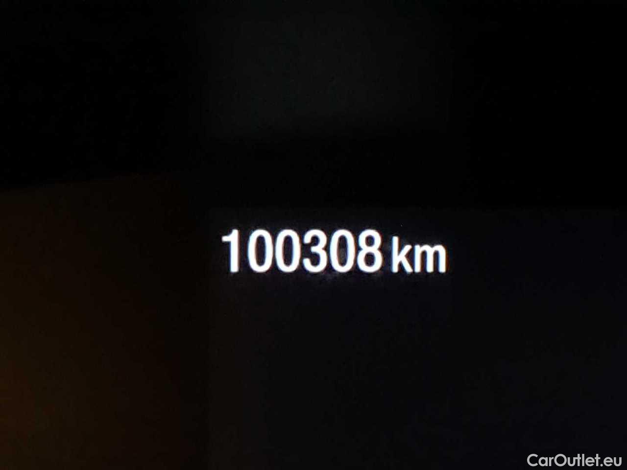 Ford  Focus Turnier 1.5 EcoBlue Start-Stopp-System ST-LINE Manual Diesel  25 #29