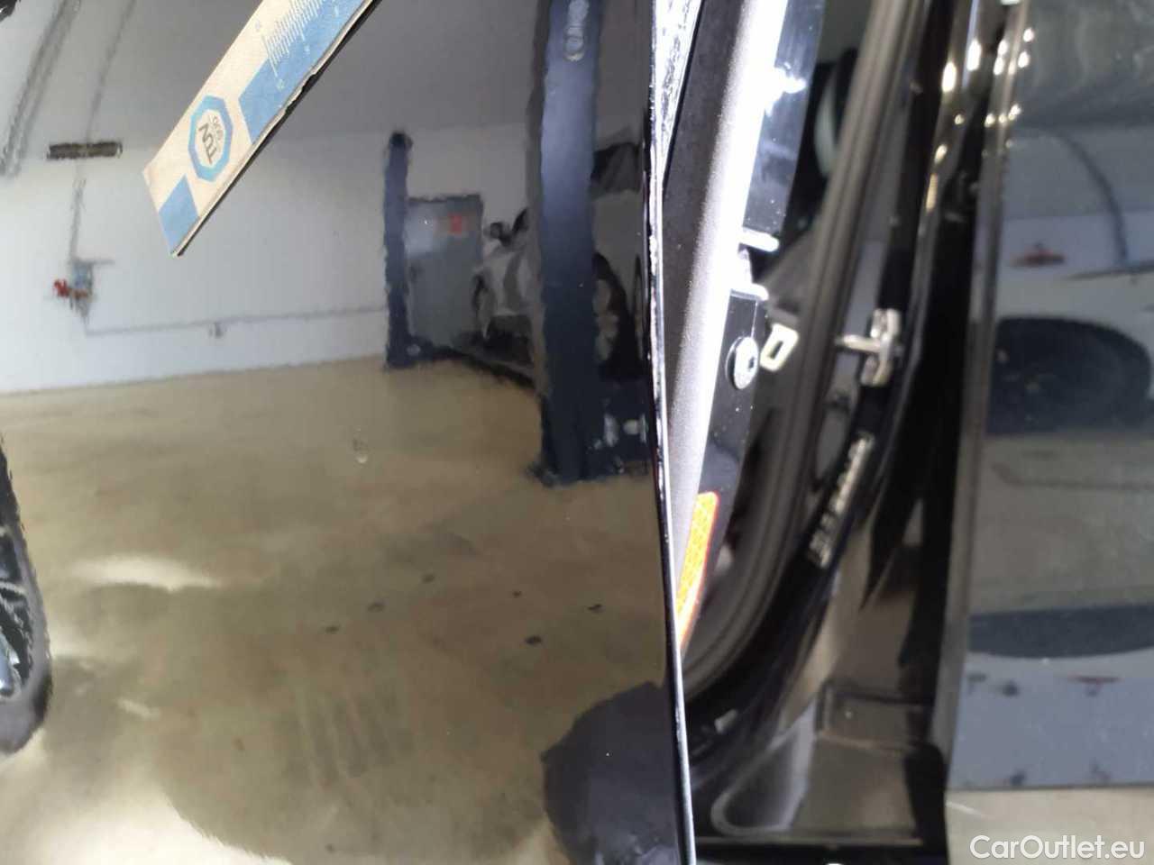 Volvo  V60 D3 Geartronic MOMENTUM PRO Automatic Diesel  34 #51