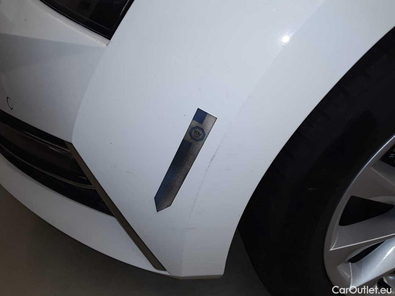 Skoda  Superb Combi 1.4 TSI iV DSG Ambition Automatic Petrol/Electric  36 #39