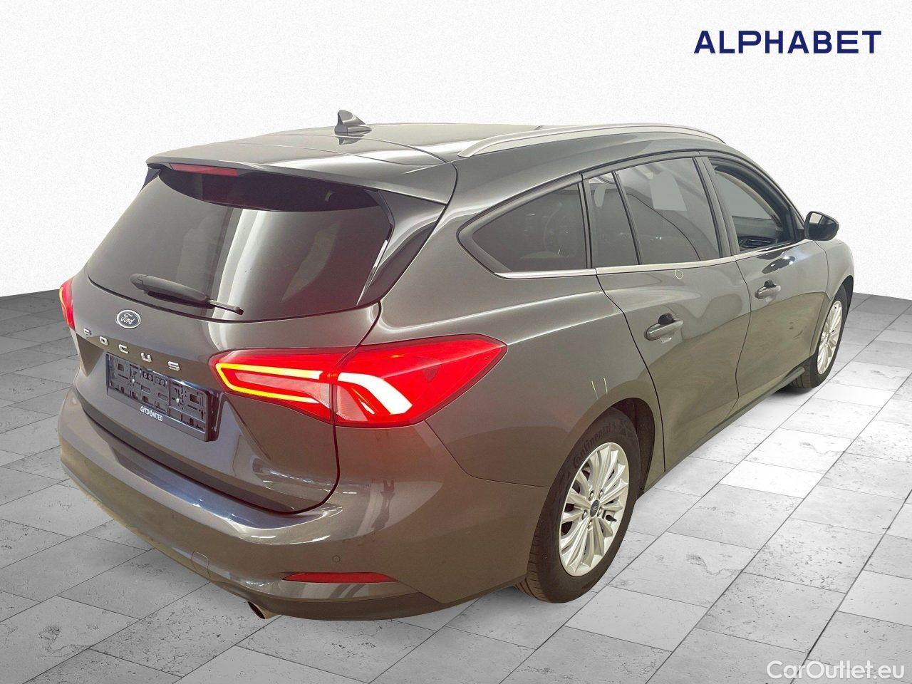 Ford  Focus Turnier 2.0 EcoBlue Start-Stopp-System Aut. TITANIUM Automatic Diesel  17 #4