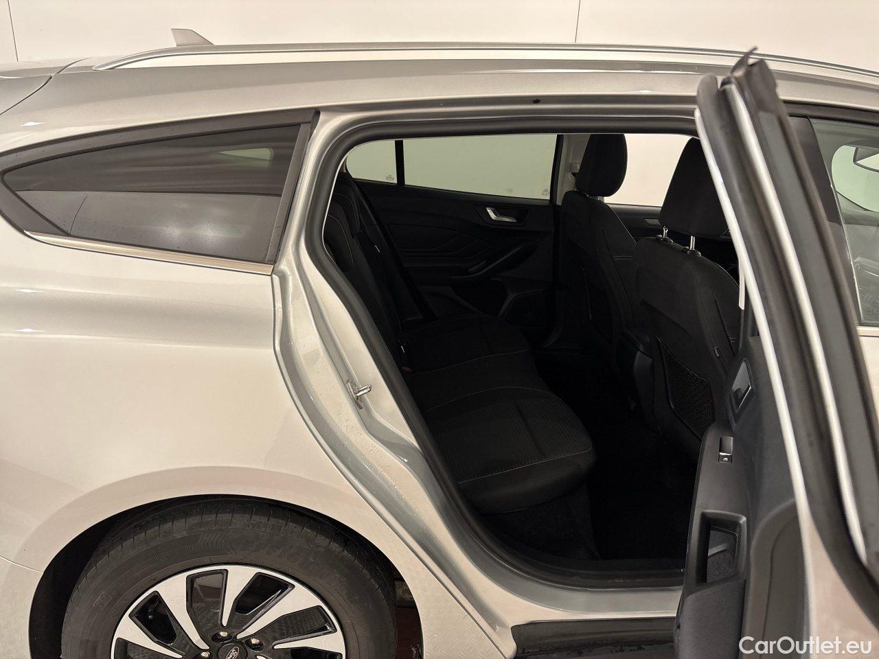 Ford  Focus Turnier 1.5 EcoBlue Start-Stopp-System Aut. TITANIUM STYLE Automatic Diesel  16 #9