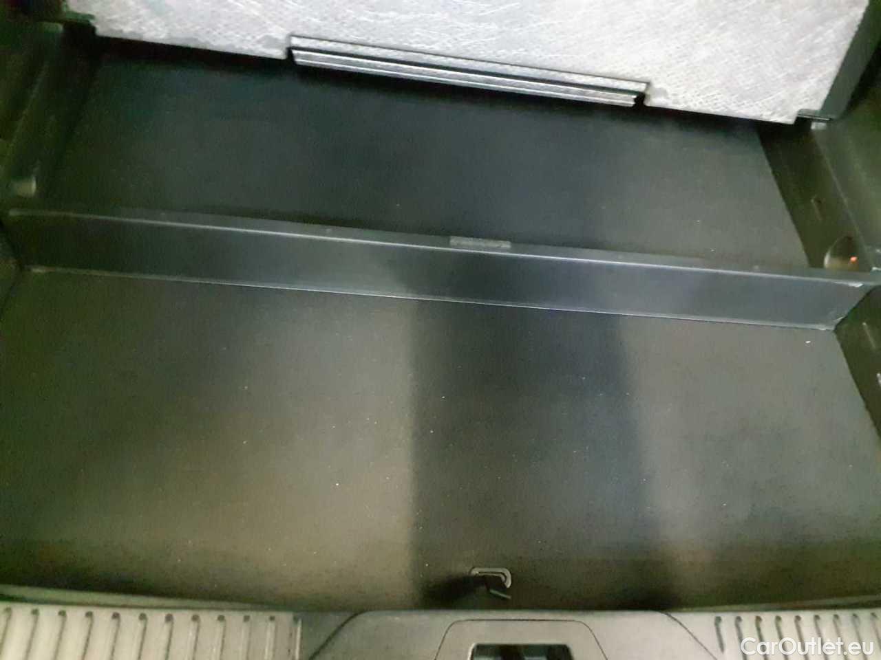 Ford  Focus Turnier 1.5 EcoBlue Start-Stopp-System ST-LINE Manual Diesel  25 #25