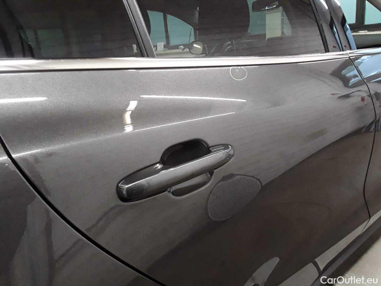 Ford  Focus Turnier 2.0 EcoBlue Start-Stopp-System Aut. TITANIUM Automatic Diesel  17 #38