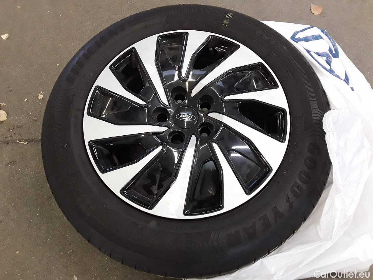 Ford  Focus Turnier 1.5 EcoBlue Start-Stopp-System TITANIUM Manual Diesel  27 #16