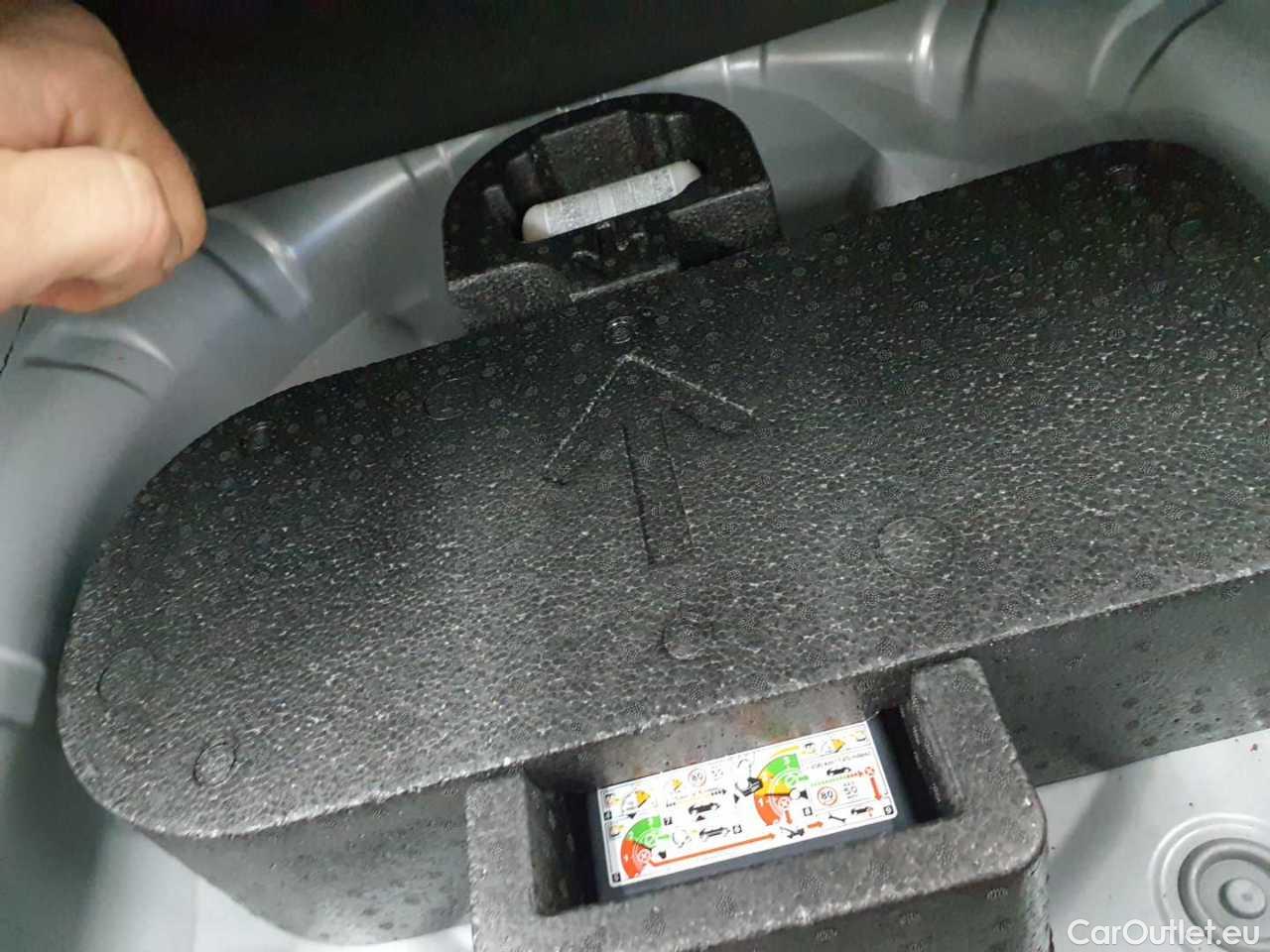 Ford  Focus Turnier 1.5 EcoBlue Start-Stopp-System Aut. TITANIUM STYLE Automatic Diesel  16 #20