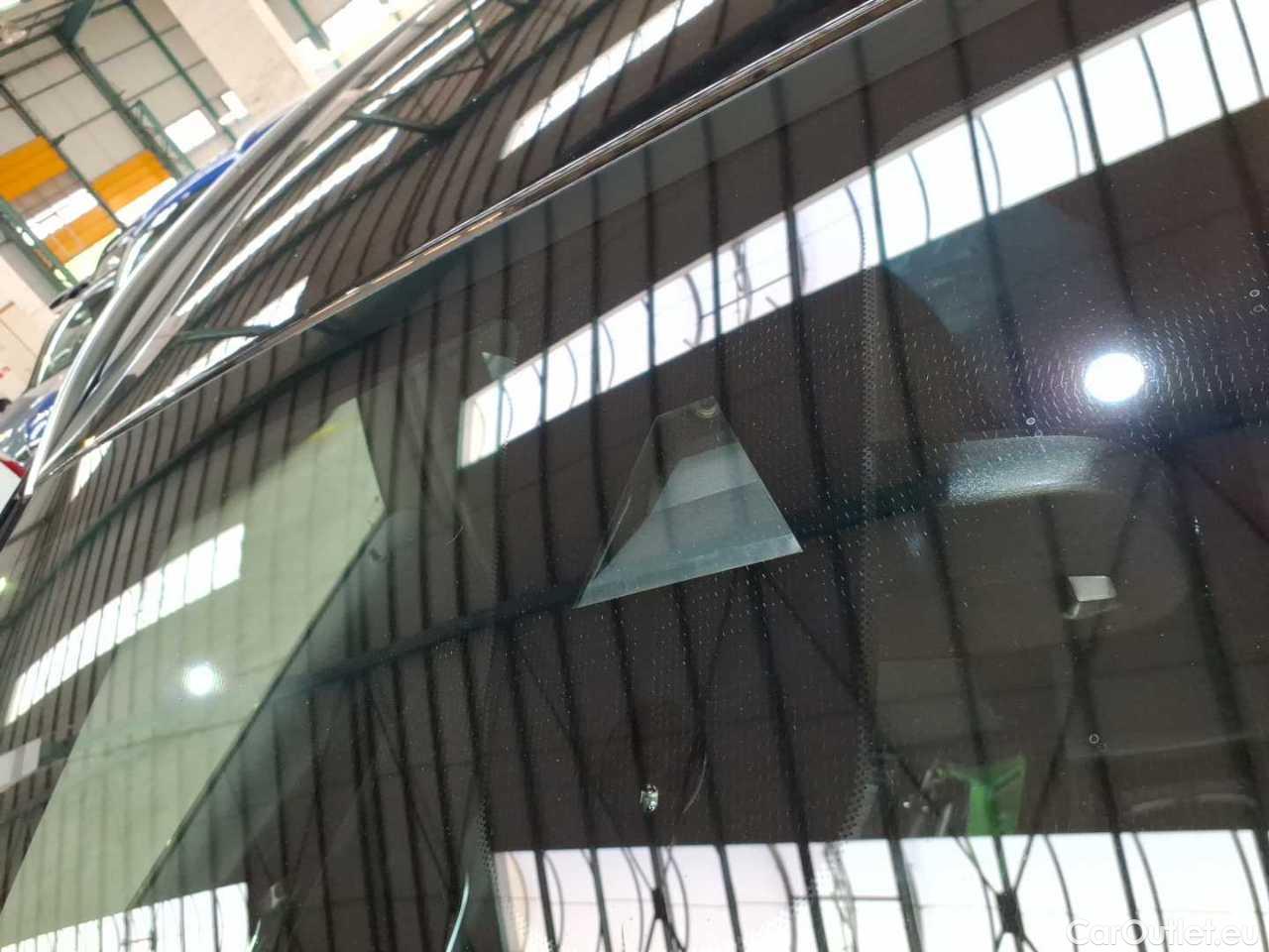 Opel  Insignia SPORTS Tourer 2.0 Diesel Aut. Business Automatic Diesel  32 #19