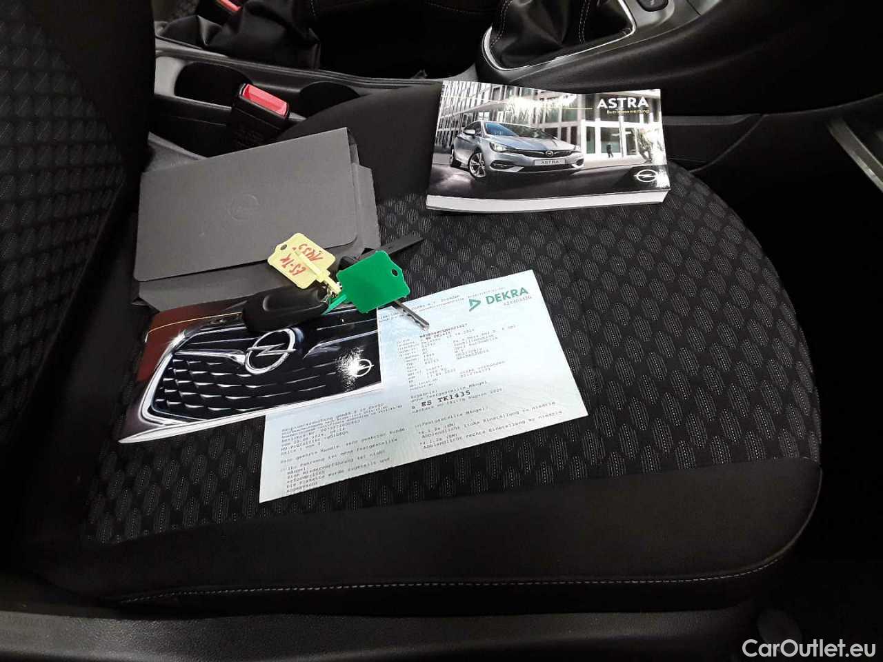 Opel  Astra 1.5 D Start/Stop Sports Tourer Edition Manual Diesel  14 #20