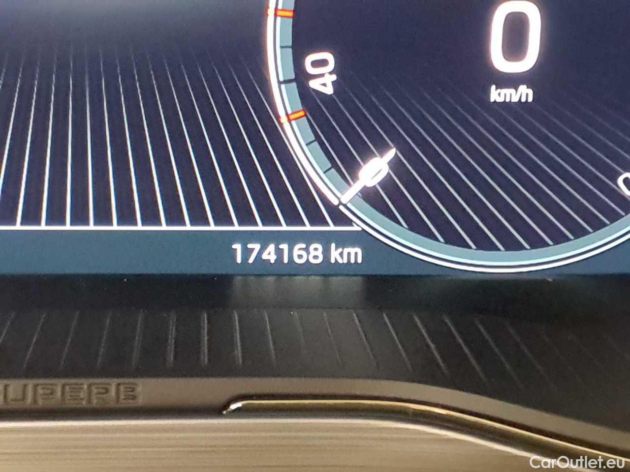 Skoda  Superb Combi 2.0 TDI DSG Ambition Automatic Diesel  23 #13