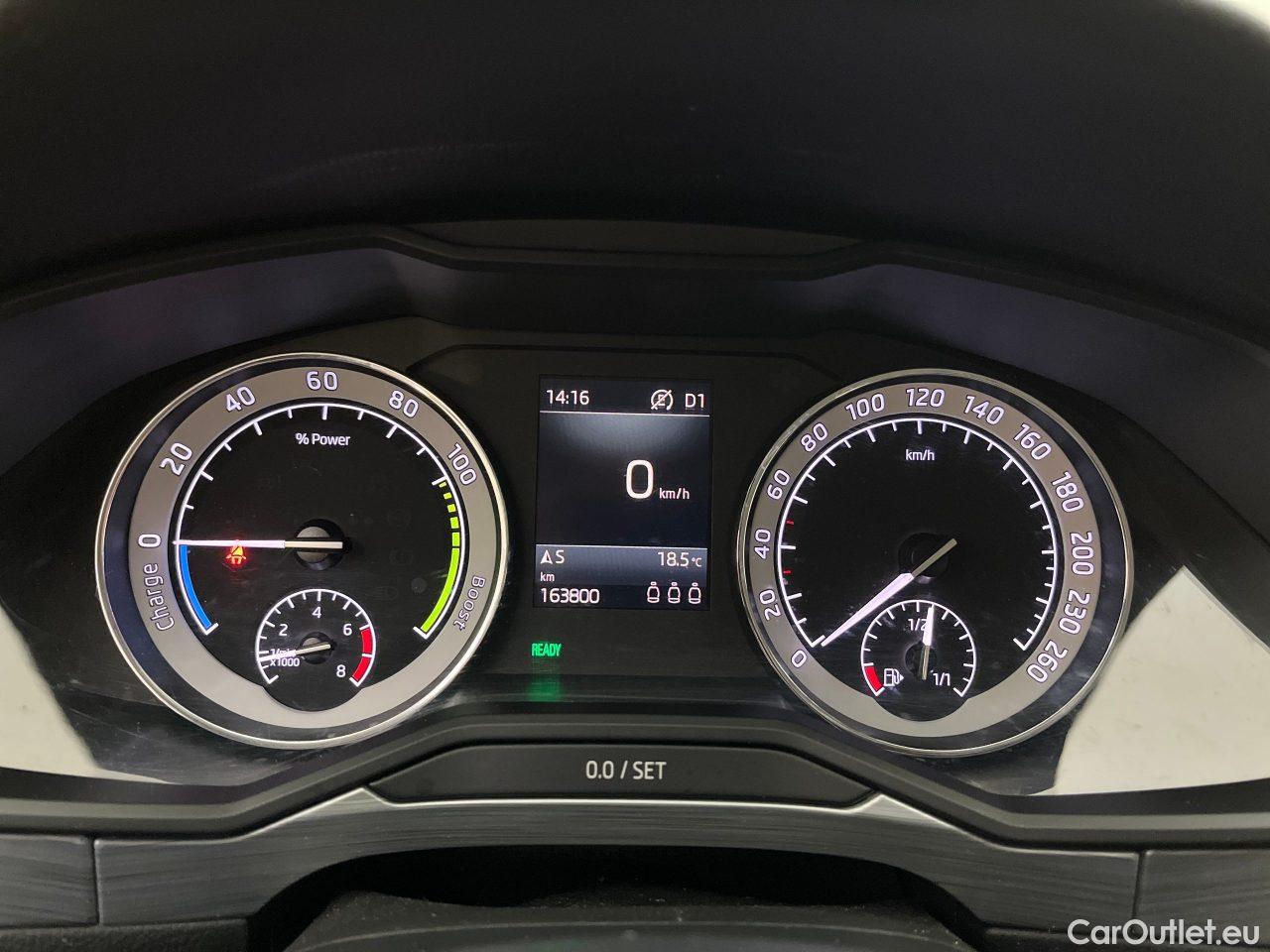 Skoda  Superb Combi 1.4 TSI iV DSG Ambition Automatic Petrol/Electric  36 #8