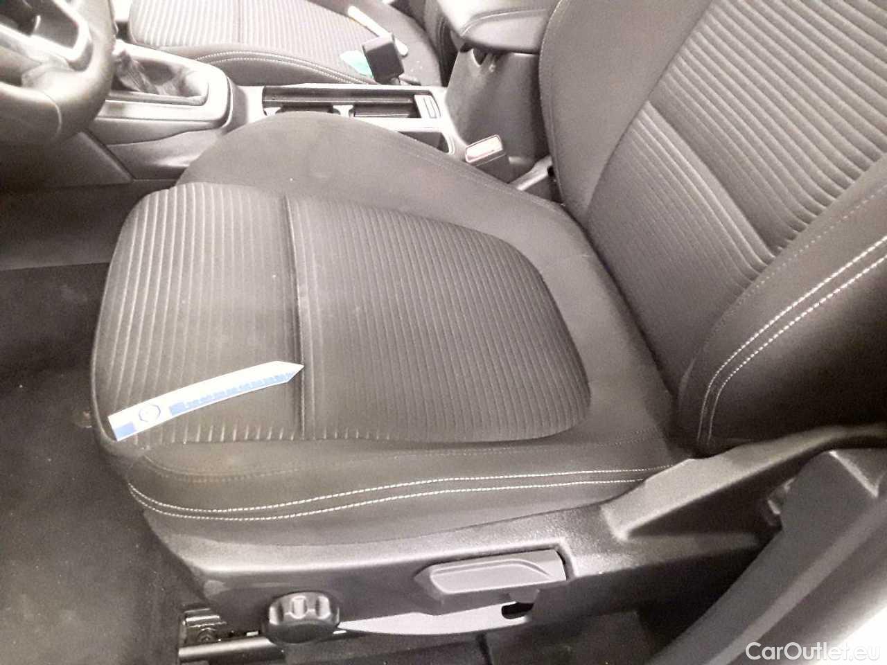 Ford  Focus Turnier 1.5 EcoBlue Start-Stopp-System TITANIUM Manual Diesel  27 #31