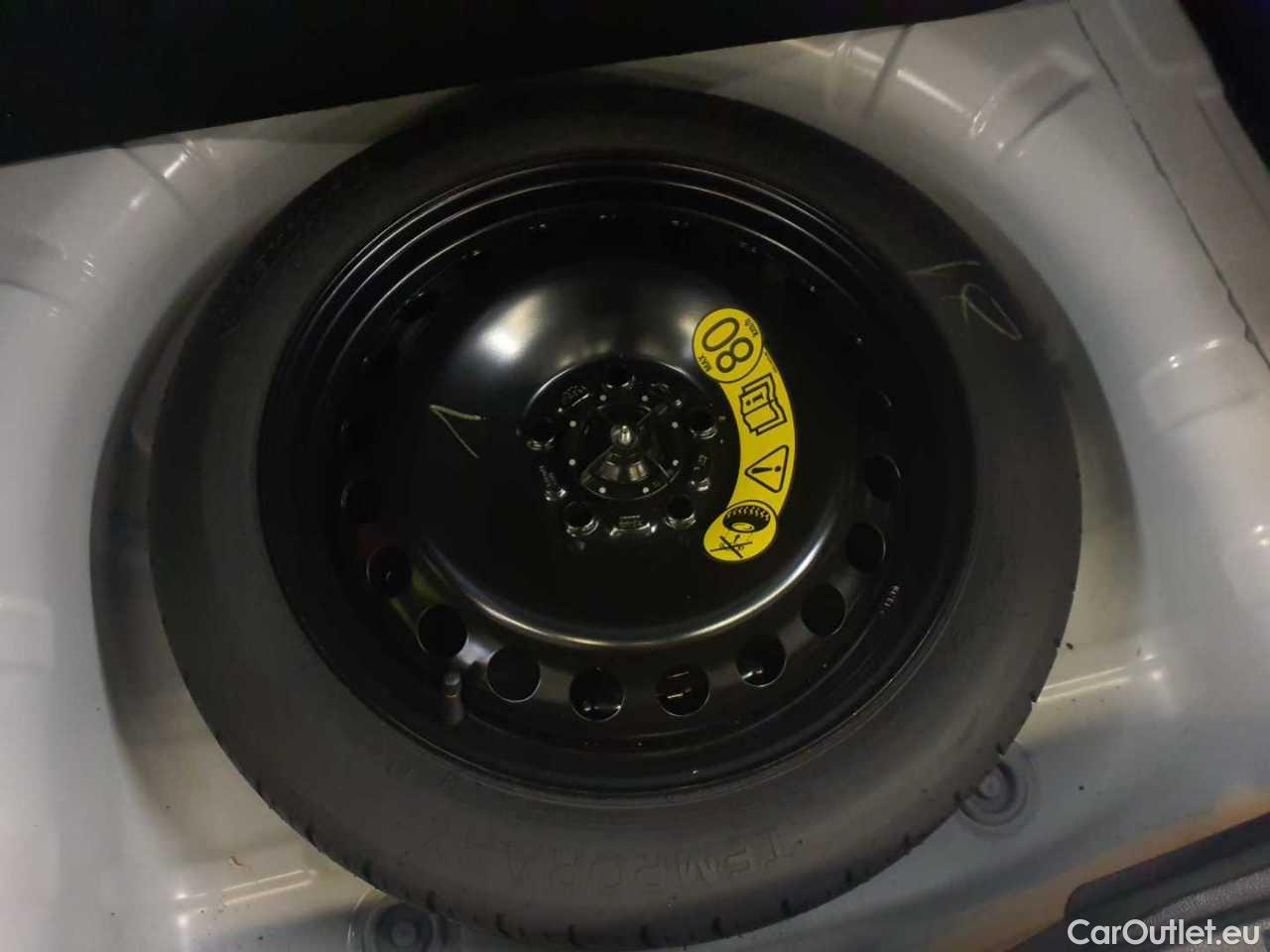 Ford  Focus Turnier 1.5 EcoBlue Start-Stopp-System COOL&CONNECT Manual Diesel  20 #17