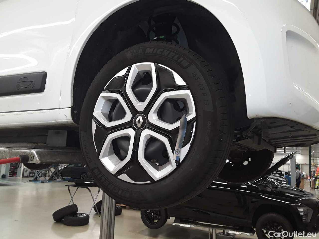 Renault  Twingo electric Equilibre Automatic Electric  13 #21