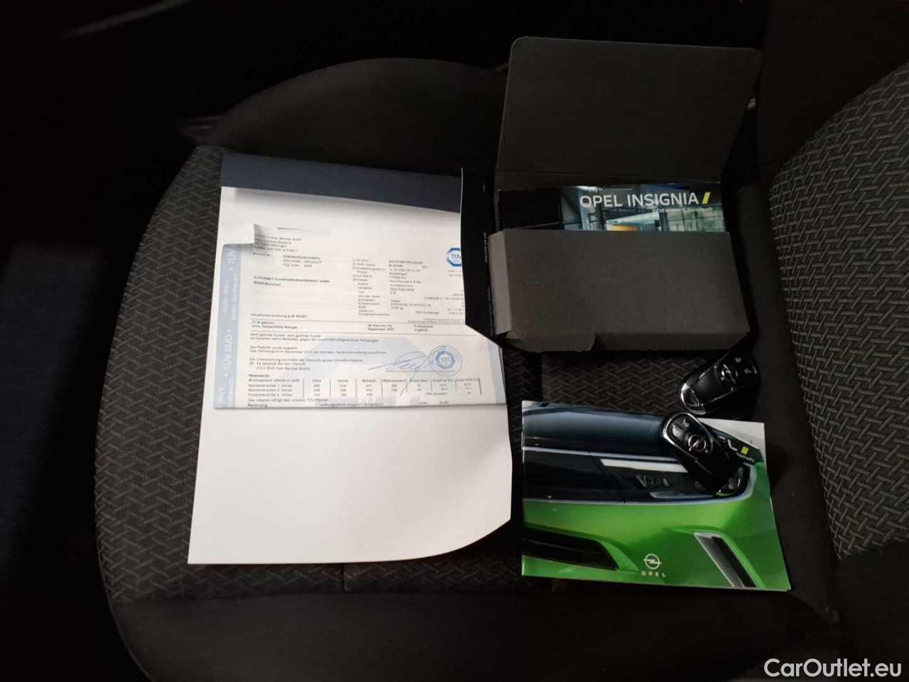 Opel  Insignia SPORTS Tourer 2.0 Diesel Aut. Business Automatic Diesel  32 #27