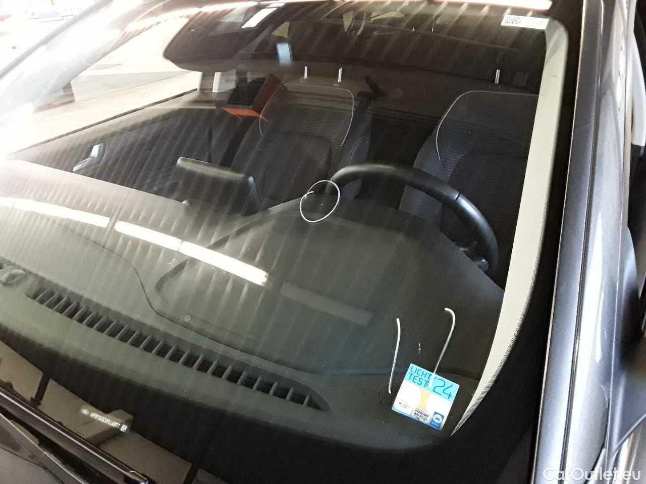 Ford  Focus Turnier 2.0 EcoBlue Start-Stopp-System Aut. TITANIUM Automatic Diesel  17 #44