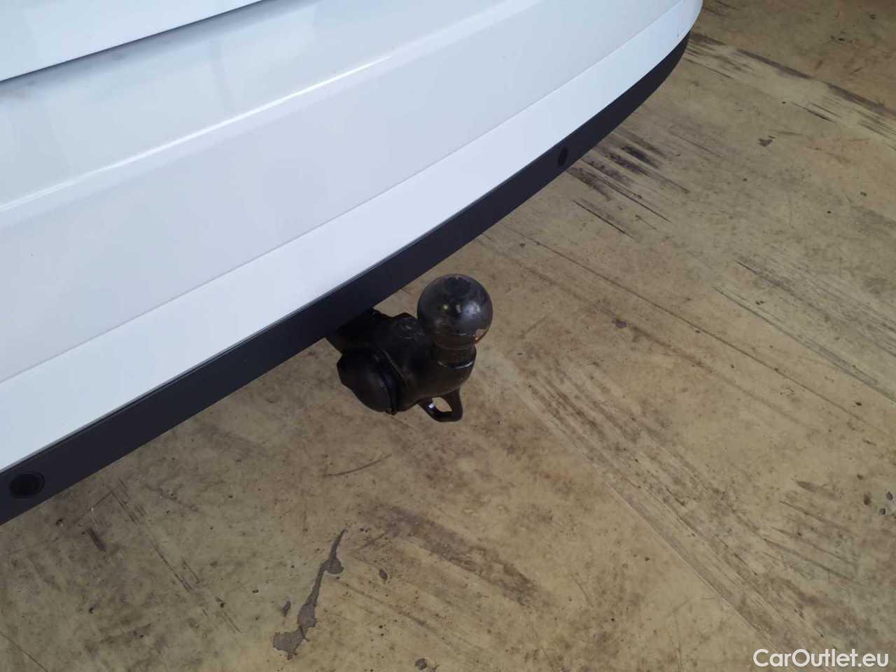 Skoda  Superb Combi 2.0 TDI DSG Ambition Automatic Diesel  23 #19