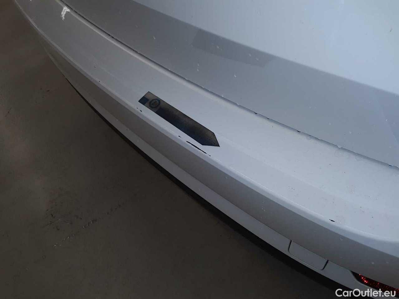 Skoda  Superb Combi 1.4 TSI iV DSG Ambition Automatic Petrol/Electric  36 #24