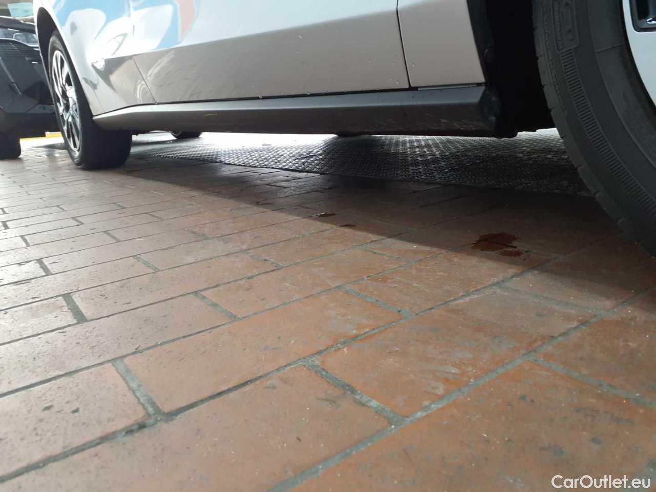 Ford  Focus Turnier 1.5 EcoBlue Start-Stopp-System Aut. TITANIUM STYLE Automatic Diesel  16 #15