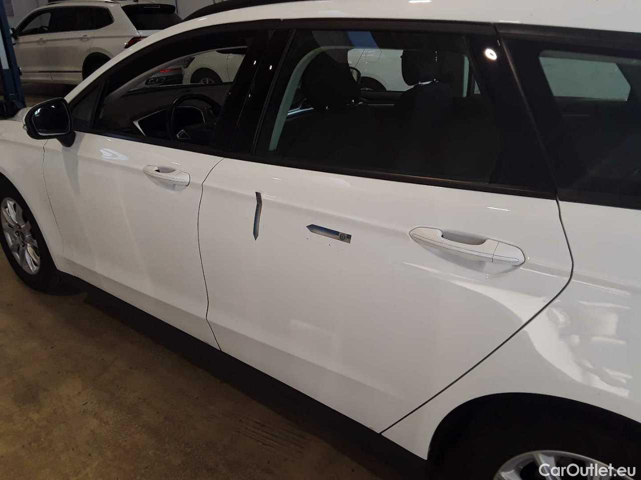 Ford  Mondeo Turnier 2.0 EcoBlue Aut. Trend Automatic Diesel  37 #29