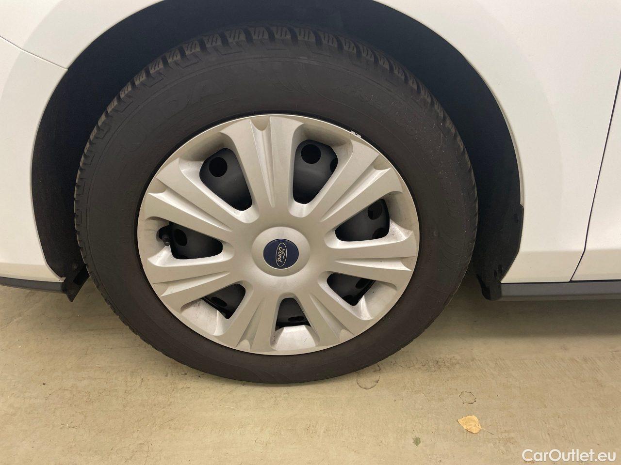 Ford  Focus Turnier 1.5 EcoBlue Start-Stopp-System TITANIUM Manual Diesel  27 #13