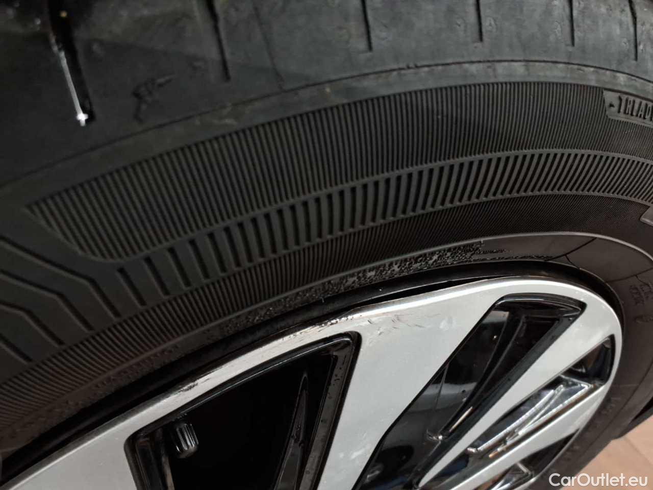 Ford  Focus Turnier 1.5 EcoBlue Start-Stopp-System Aut. TITANIUM STYLE Automatic Diesel  15 #38