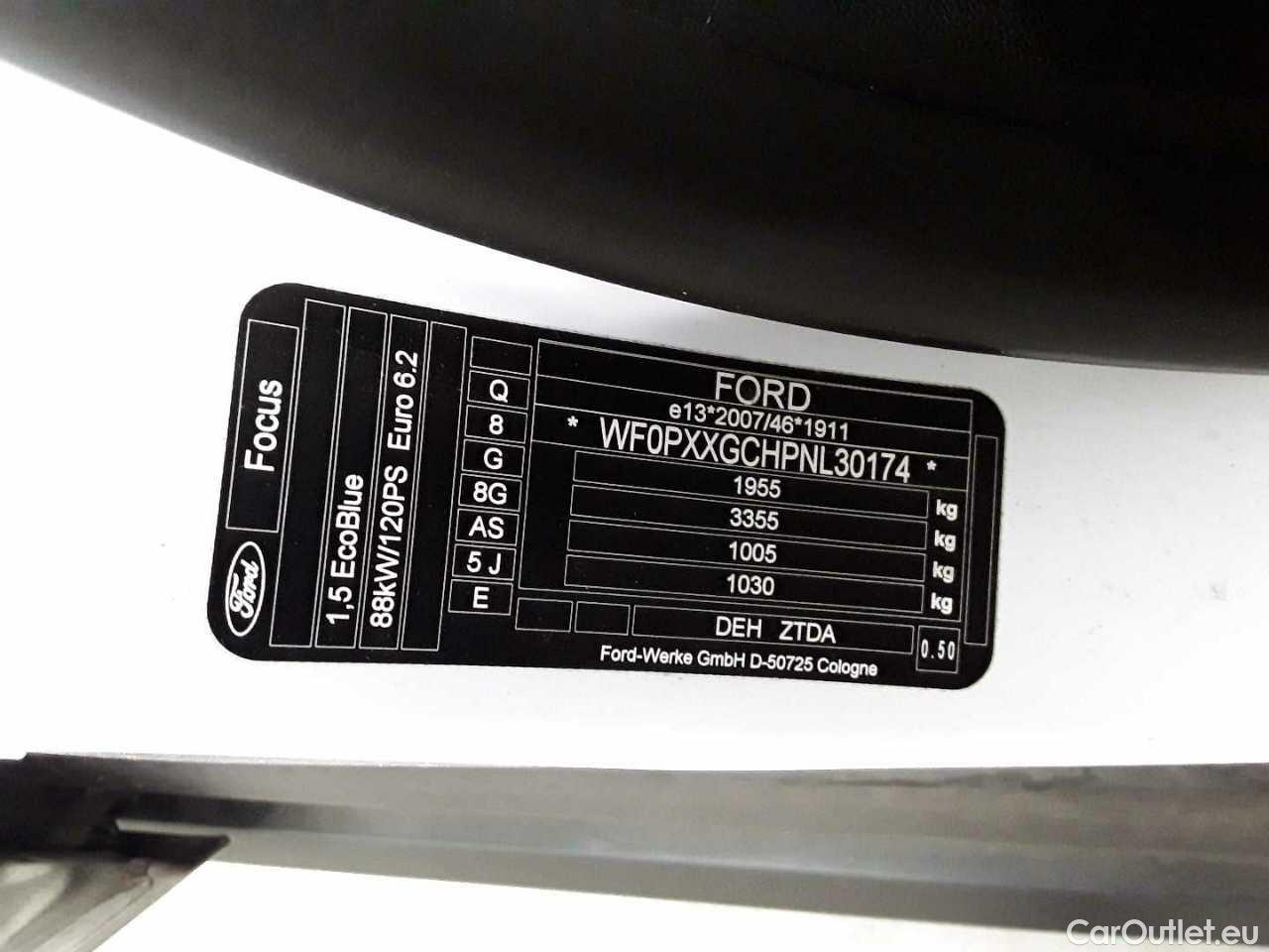 Ford  Focus Turnier 1.5 EcoBlue Start-Stopp-System TITANIUM Manual Diesel  27 #15