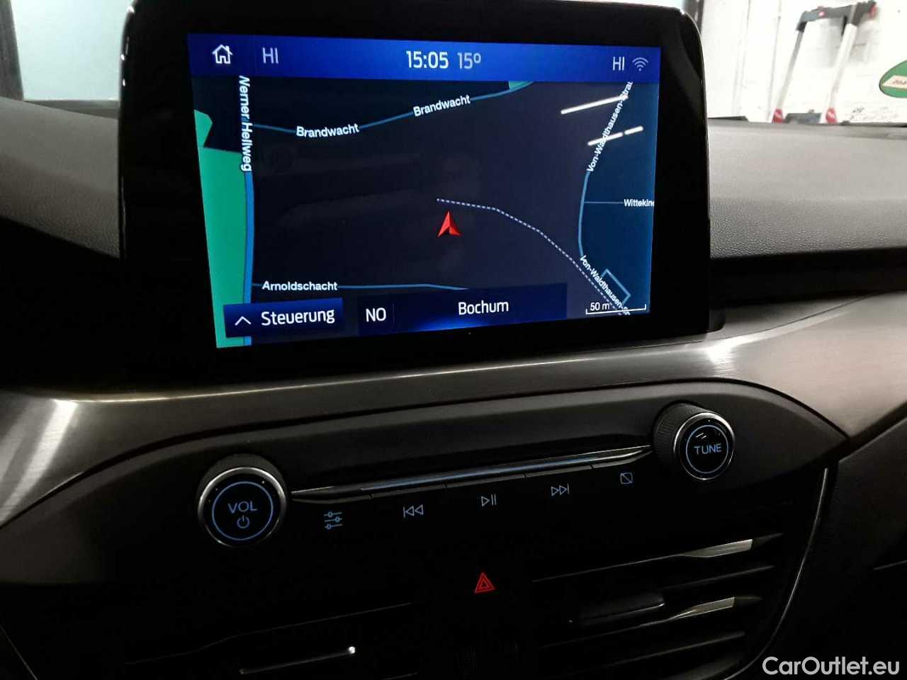 Ford  Focus Turnier 2.0 EcoBlue Start-Stopp-System Aut. TITANIUM Automatic Diesel  17 #25