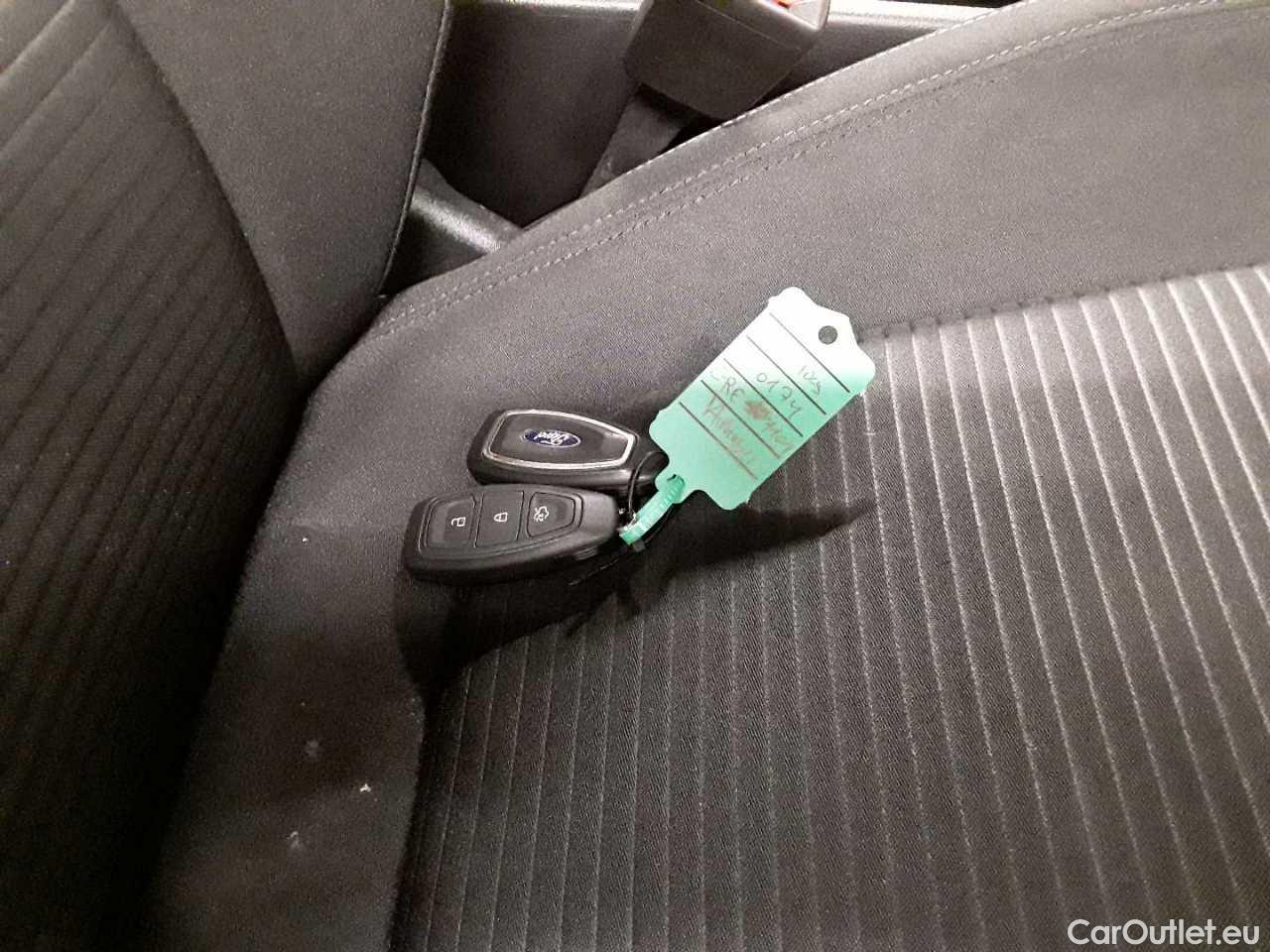 Ford  Focus Turnier 1.5 EcoBlue Start-Stopp-System TITANIUM Manual Diesel  27 #26