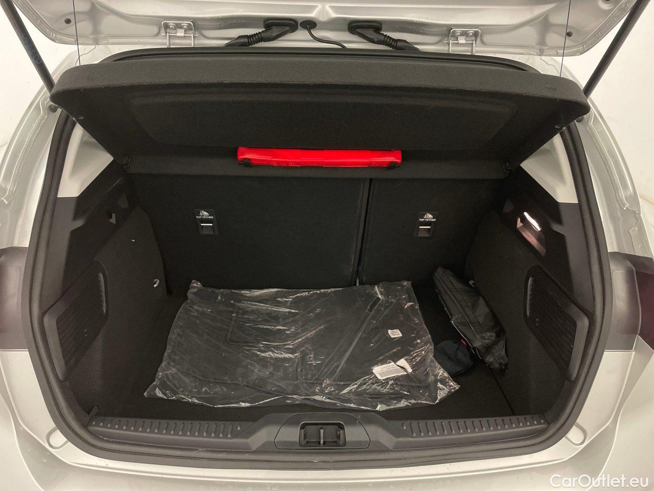 Ford  Focus 1.0 EcoBoost Start-Stopp-System Titanium Manual Petrol  45 #5