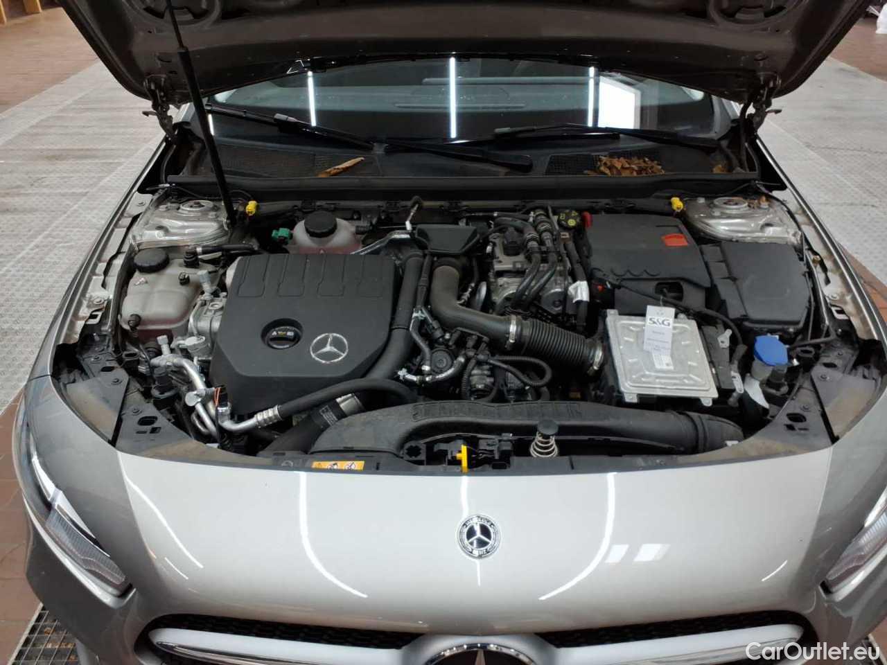Mercedes  A-Klasse 250 e 8G-DCT Style - Automatic Petrol/Electric  48 #20