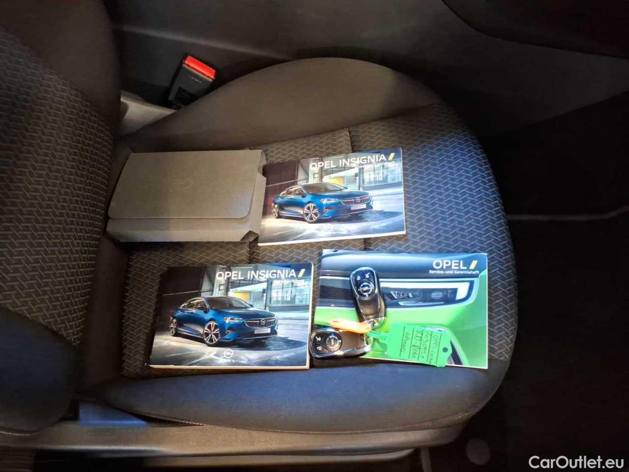 Opel  Insignia SPORTS Tourer 2.0 Diesel Aut. Business Automatic Diesel  40 #29