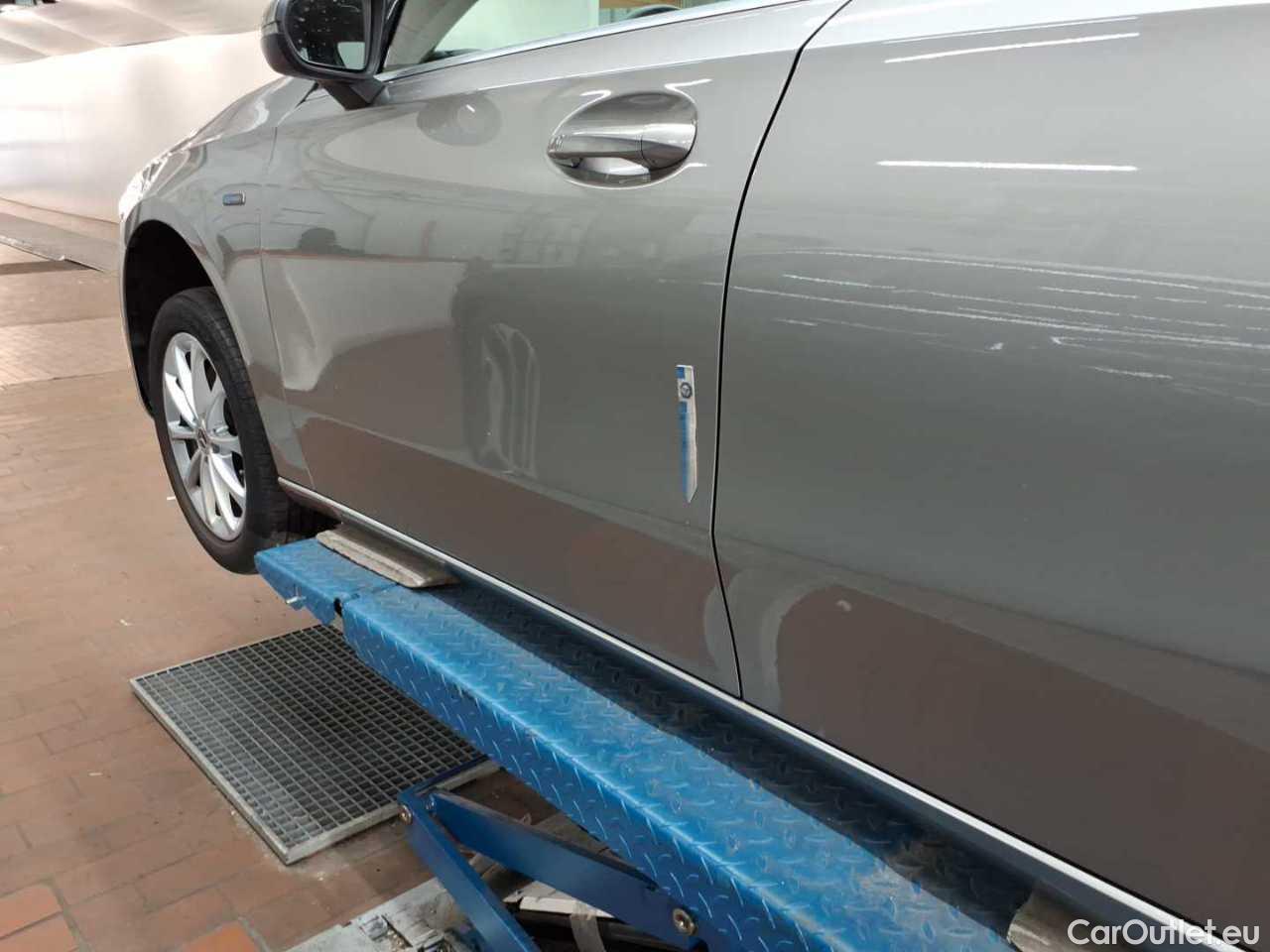 Mercedes  A-Klasse 250 e 8G-DCT Style - Automatic Petrol/Electric  48 #40