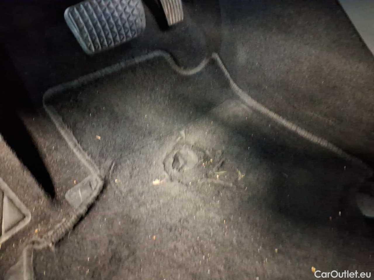 Opel  Insignia SPORTS Tourer 2.0 Diesel Aut. Business Automatic Diesel  49 #60