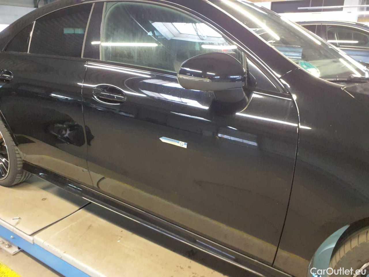 Mercedes  CLA-Klasse 250 e 8G-DCT AMG Line Automatic Petrol/Electric  47 #32