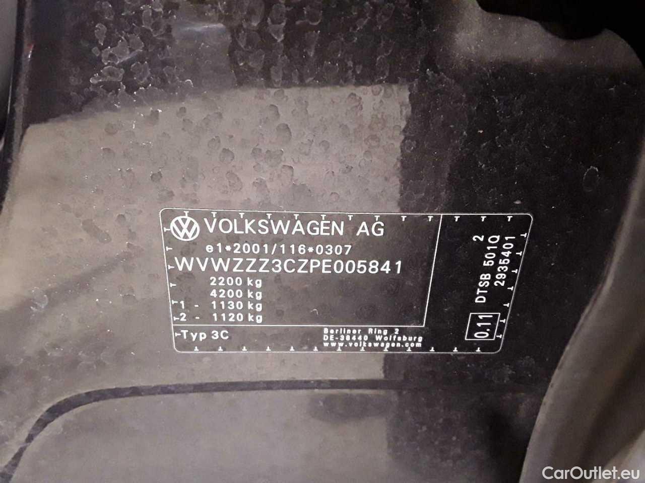 Volkswagen  Passat Variant 2.0 TDI SCR DSG Business Automatic Diesel  55 #12