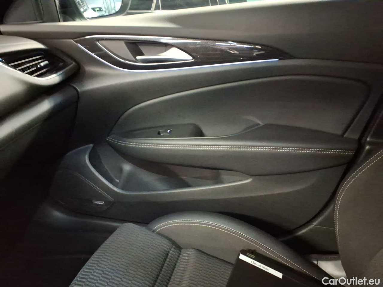 Opel  Insignia SPORTS Tourer 2.0 Diesel Aut. Business Automatic Diesel  49 #19